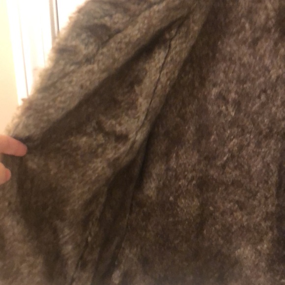 Brown faux fur vest - Picture 6 of 9